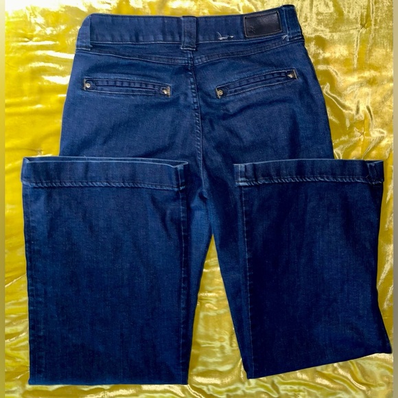 H&M Jeans Hm Mid Rise Wide Leg Denim Trousers Jeans W Cuff Hem Pleated Waist 29x33 Euc